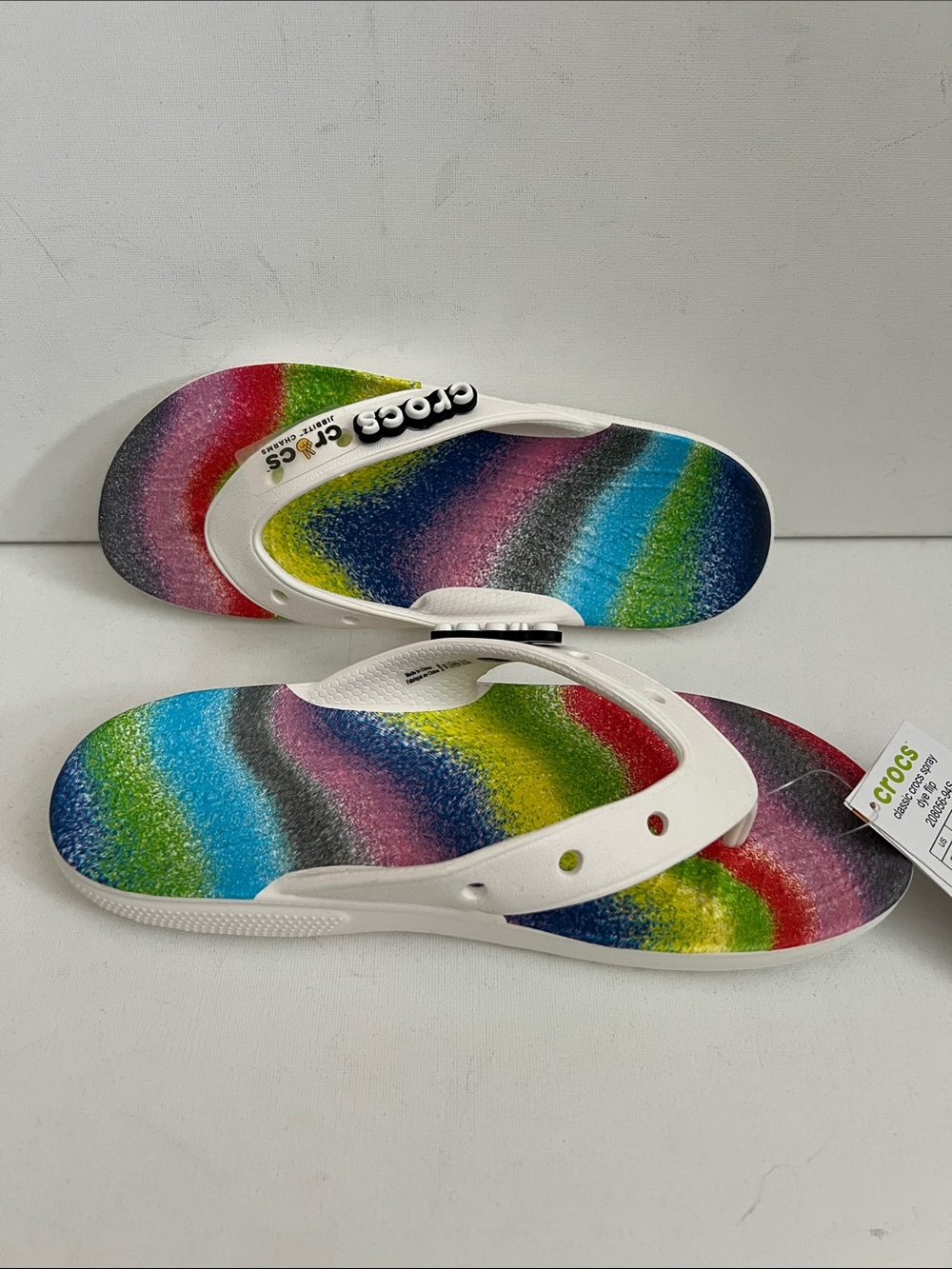 CROCS classic spray dye flips